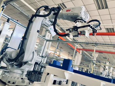 携手西门子，蜂巢能源打造AI智能工厂 开启智能机器人研发新纪元